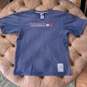 Tommy Hilfiger 90s vintage logo T-shirt size Large Made in USA women's Tommy